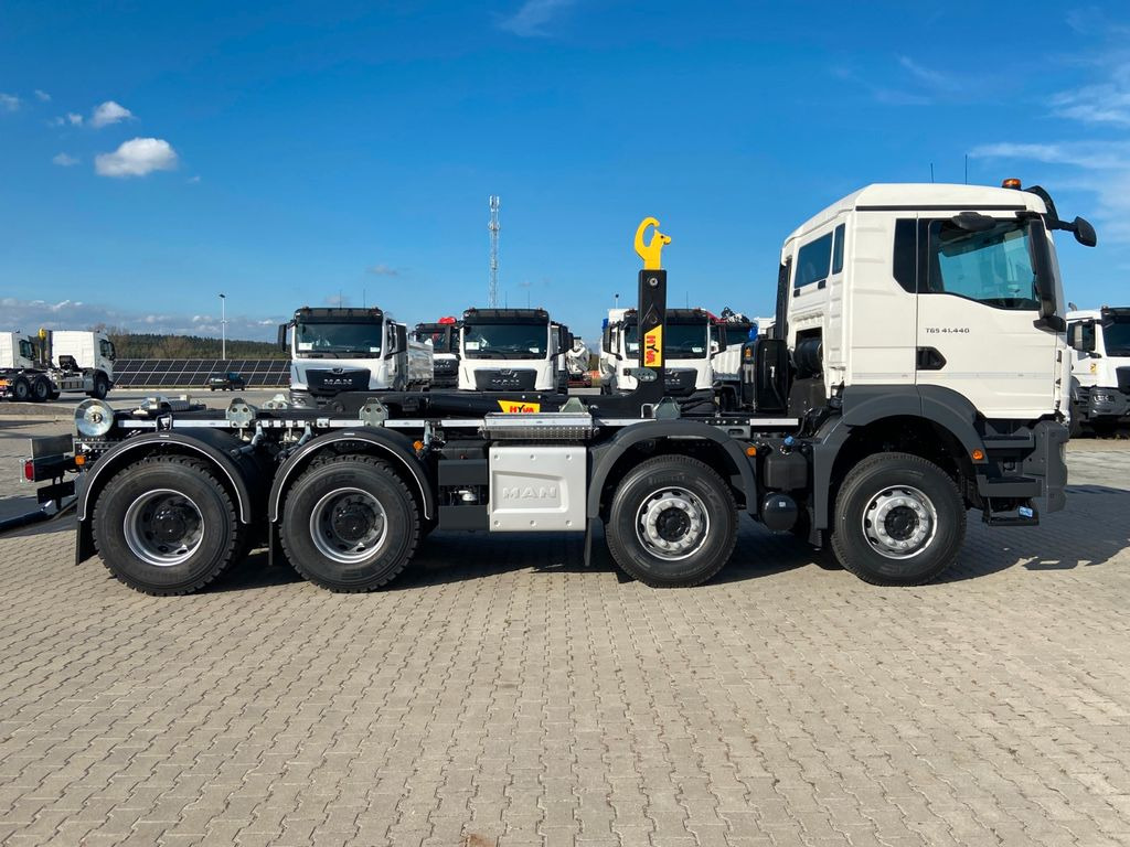 MAN TGS 41.440 8X4 HYVA 26-60-SKZ - Camion ampliroll: photos 3 MAN TGS 41.440 8X4 HYVA 26-60-SKZ - Camion ampliroll: photos 3