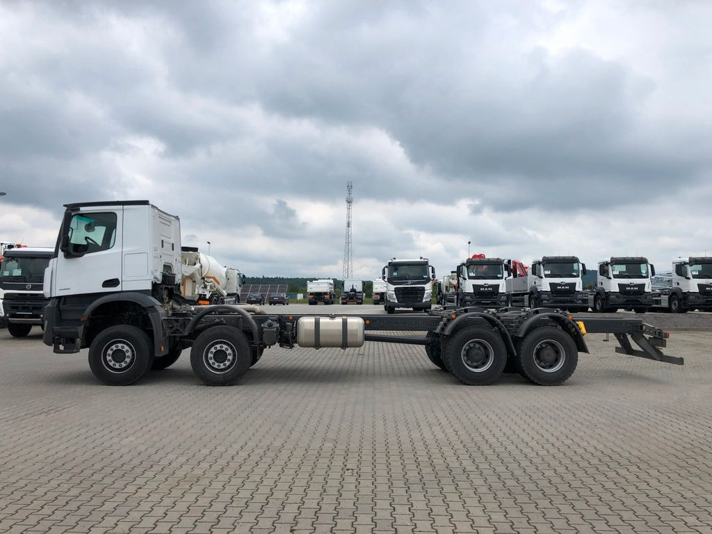 Mercedes-Benz AROCS 4451 - Châssis cabine: photos 3 Mercedes-Benz AROCS 4451 - Châssis cabine: photos 3