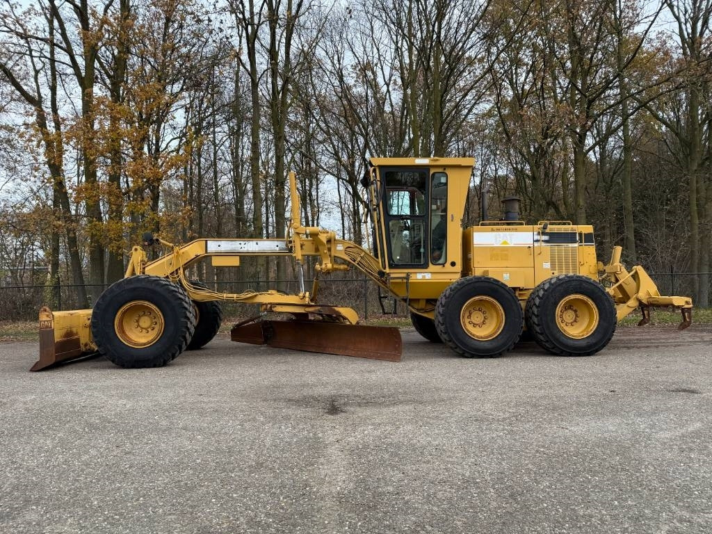 CAT 140H with CE, TOP CONDITION - Niveleuse: photos 2 CAT 140H with CE, TOP CONDITION - Niveleuse: photos 2