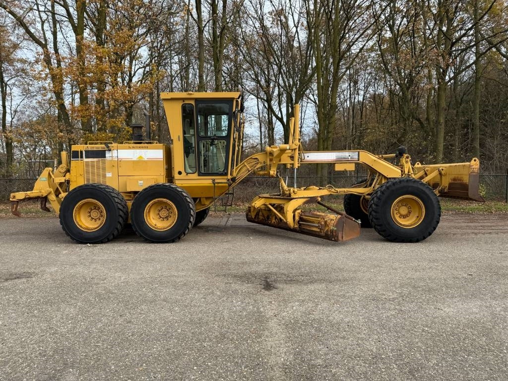 CAT 140H with CE, TOP CONDITION - Niveleuse: photos 5 CAT 140H with CE, TOP CONDITION - Niveleuse: photos 5