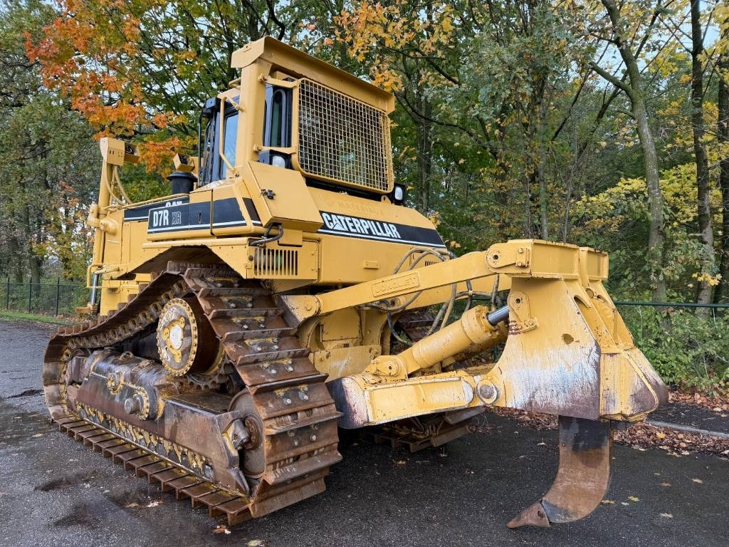 CAT D7R XR CE / LOW HOURS / TOP CONDITION - Bulldozer: photos 4 CAT D7R XR CE / LOW HOURS / TOP CONDITION - Bulldozer: photos 4