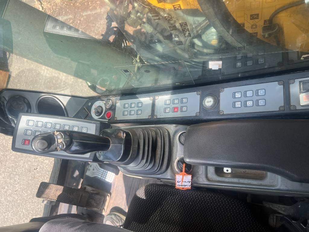 Pelle sur pneus Liebherr A 918: photos 14