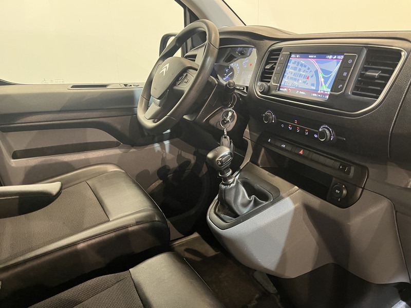 Citroën Jumpy 2.0 BlueHDI L2 120 PK / Euro 6 / Airco / Cruise Control / CarPlay / PDC / Navigatie / 3-Zits - Fourgonnette: photos 3 Citroën Jumpy 2.0 BlueHDI L2 120 PK / Euro 6 / Airco / Cruise Control / CarPlay / PDC / Navigatie / 3-Zits - Fourgonnette: photos 3