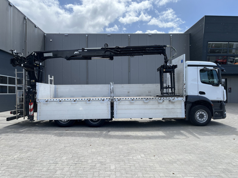 Mercedes-Benz ANTOS 2546 6X2 Bouwstoffenauto / Open laadbak vv KRAAN MKG HLK 221-3 met Palletklem - Camion plateau, Camion grue: photos 3 Mercedes-Benz ANTOS 2546 6X2 Bouwstoffenauto / Open laadbak vv KRAAN MKG HLK 221-3 met Palletklem - Camion plateau, Camion grue: photos 3