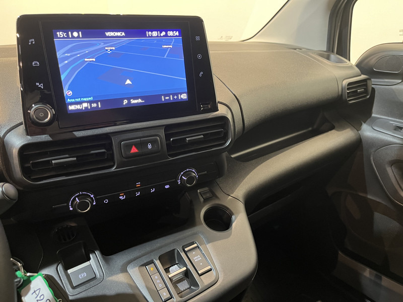 Toyota PROACE CITY Electric Live 50 kWh / 100% elektrisch !! / CCS Snellader / Airco / Cruise Control / CarPlay / Navigatie / Camera / 6.200 KM !! Z.G.A.N. / BPM VRIJ !! en leasing occasion Toyota PROACE CITY Electric Live 50 kWh / 100% elektrisch !! / CCS Snellader / Airco / Cruise Control / CarPlay / Navigatie / Camera / 6.200 KM !! Z.G.A.N. / BPM VRIJ !!: photos 7