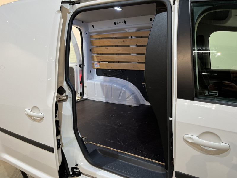 Fourgonnette Volkswagen Caddy 2.0 TDI L1H1 BMT Highline / Euro 6 / Airco / Cruise Control / CarPlay / Trekhaak / PDC / Navigatie: photos 19