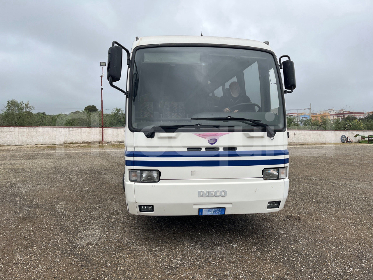 Iveco 380 - Autocar: photos 2 Iveco 380 - Autocar: photos 2