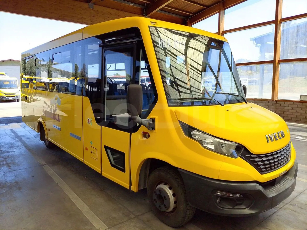 Iveco Indcar - Bus scolaire: photos 1 Iveco Indcar - Bus scolaire: photos 1