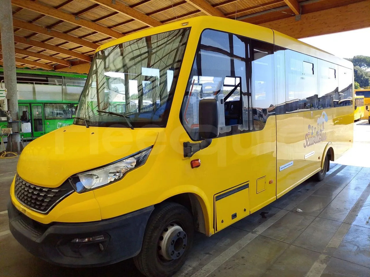 Iveco Indcar - Bus scolaire: photos 4 Iveco Indcar - Bus scolaire: photos 4