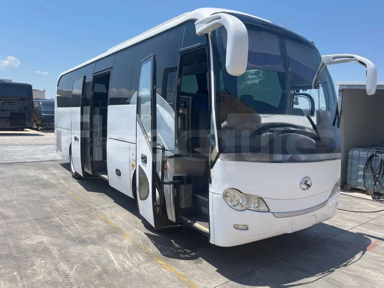King Long XMQ6900 - Autocar: photos 1 King Long XMQ6900 - Autocar: photos 1