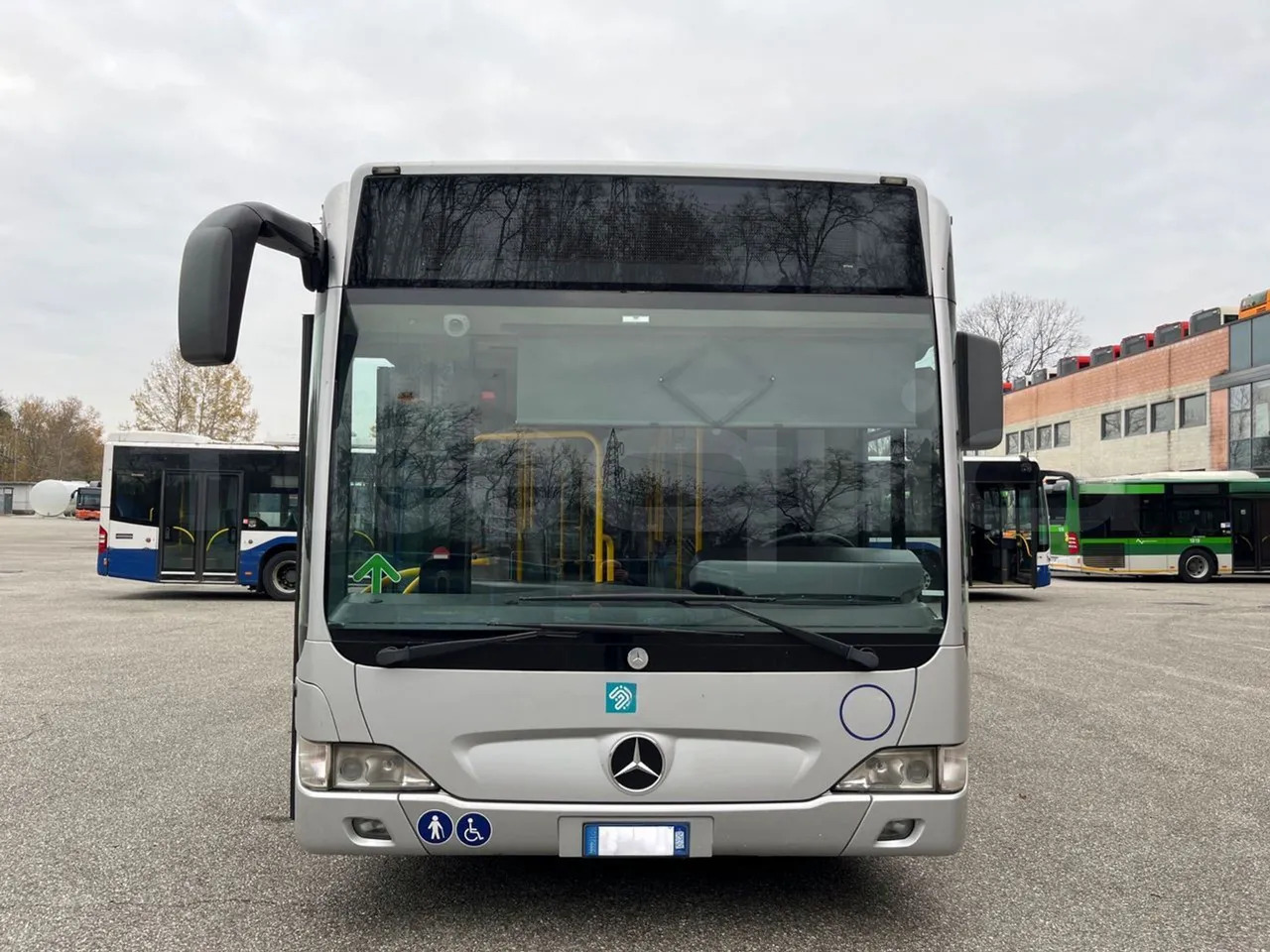 Mercedes-Benz O 530 - Bus urbain: photos 2 Mercedes-Benz O 530 - Bus urbain: photos 2