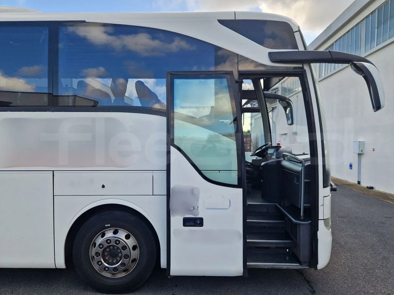 Autocar Mercedes-Benz Tourismo: photos 15