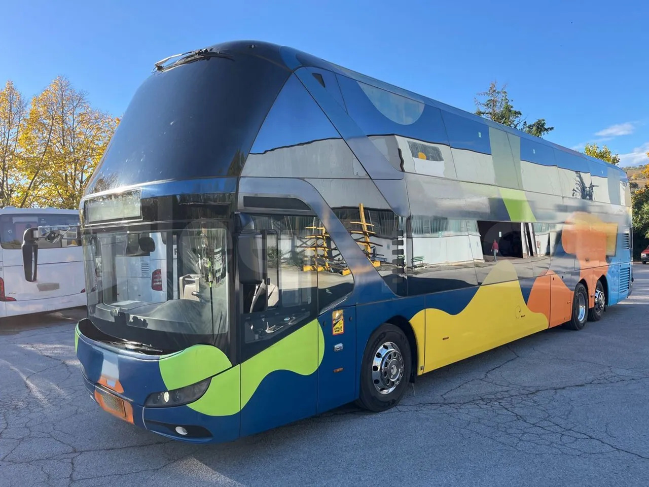 Neoplan Skyliner - Autocar: photos 4 Neoplan Skyliner - Autocar: photos 4