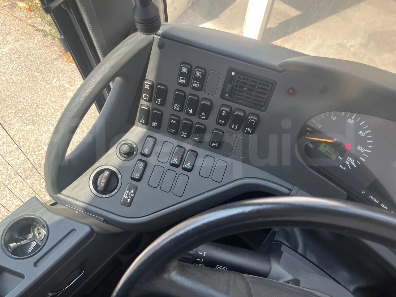 Setra S411 - Autocar: photos 3 Setra S411 - Autocar: photos 3