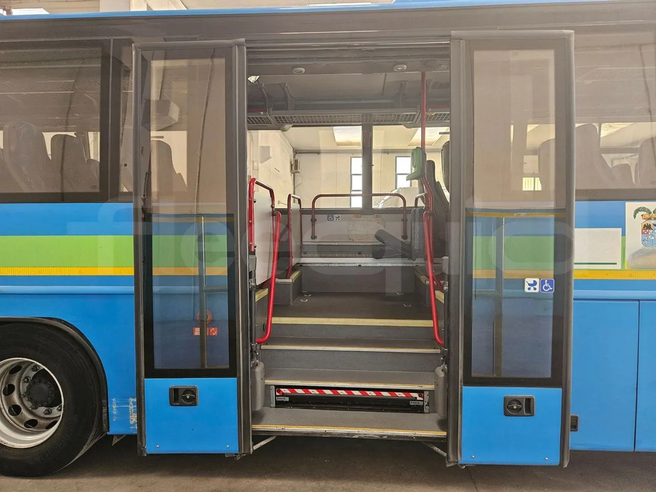 Bus interurbain Volvo 8700B12B: photos 16