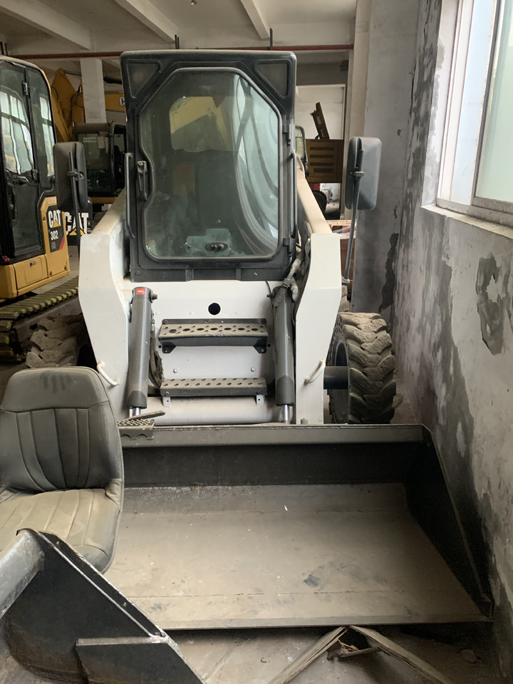 Mini chargeuse BOBCAT S185: photos 8 Mini chargeuse BOBCAT S185: photos 8