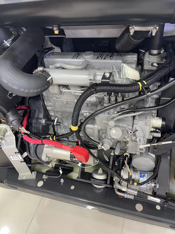 BOBCAT S510-C4 - Mini chargeuse: photos 3 BOBCAT S510-C4 - Mini chargeuse: photos 3