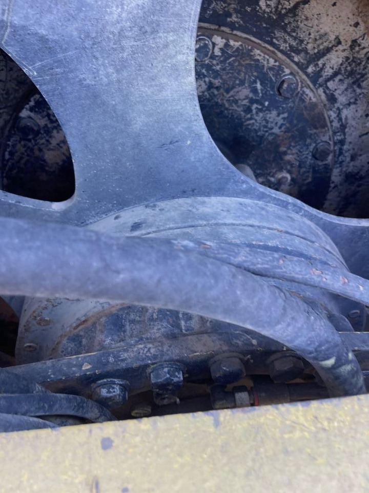 Bomag 226-4 - Compacteur à pieds de mouton/ Monocylindre: photos 4 Bomag 226-4 - Compacteur à pieds de mouton/ Monocylindre: photos 4