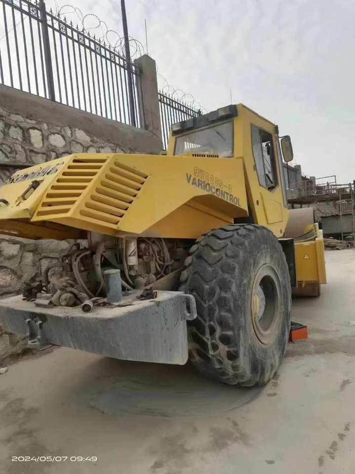 Bomag bw225d-3 - Rouleau compresseur: photos 2 Bomag bw225d-3 - Rouleau compresseur: photos 2