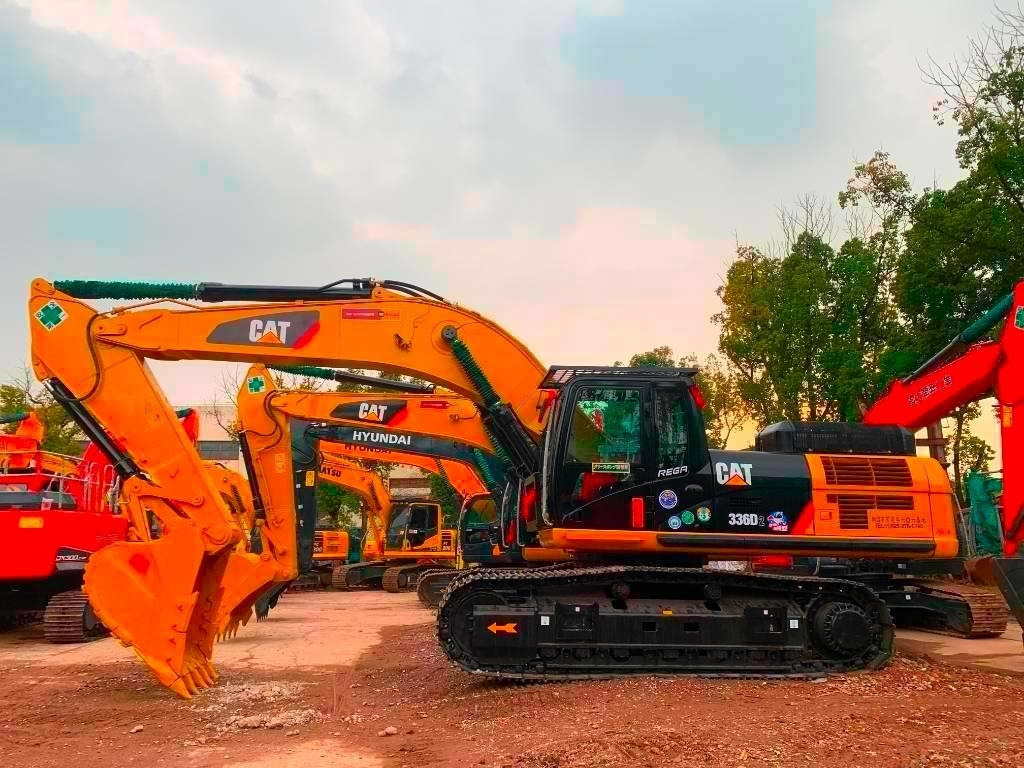 CAT 336 D - Pelle sur chenille: photos 1 CAT 336 D - Pelle sur chenille: photos 1