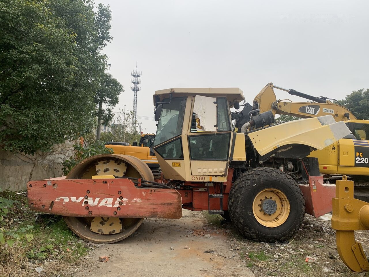 Dynapac CA602D - Compacteur à pieds de mouton/ Monocylindre: photos 1 Dynapac CA602D - Compacteur à pieds de mouton/ Monocylindre: photos 1