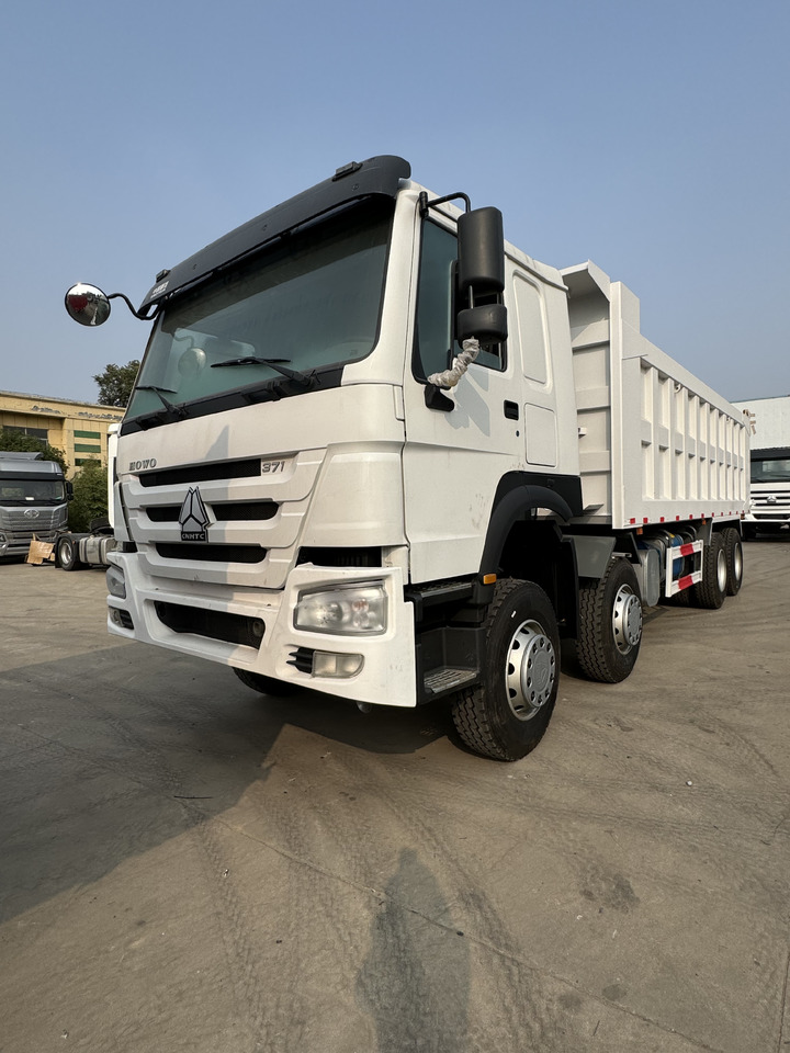 HOWO 8x4 - Tombereau: photos 1 HOWO 8x4 - Tombereau: photos 1