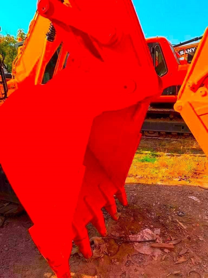 Hitachi Zaxis 240 - Pelle sur chenille: photos 4 Hitachi Zaxis 240 - Pelle sur chenille: photos 4