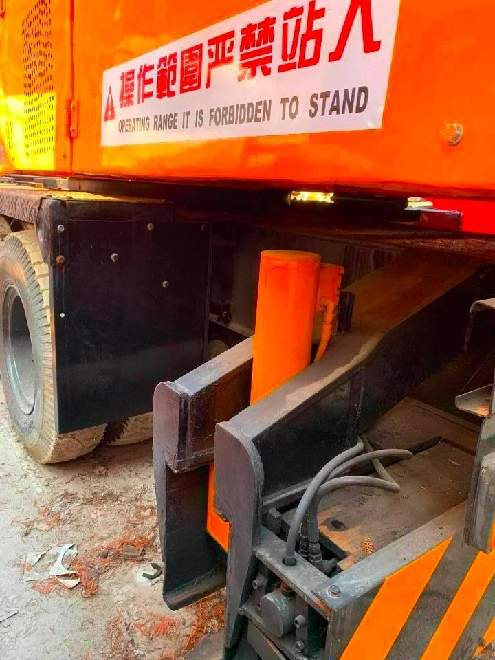 Grue tout-terrain Kato NK 250 E: photos 7