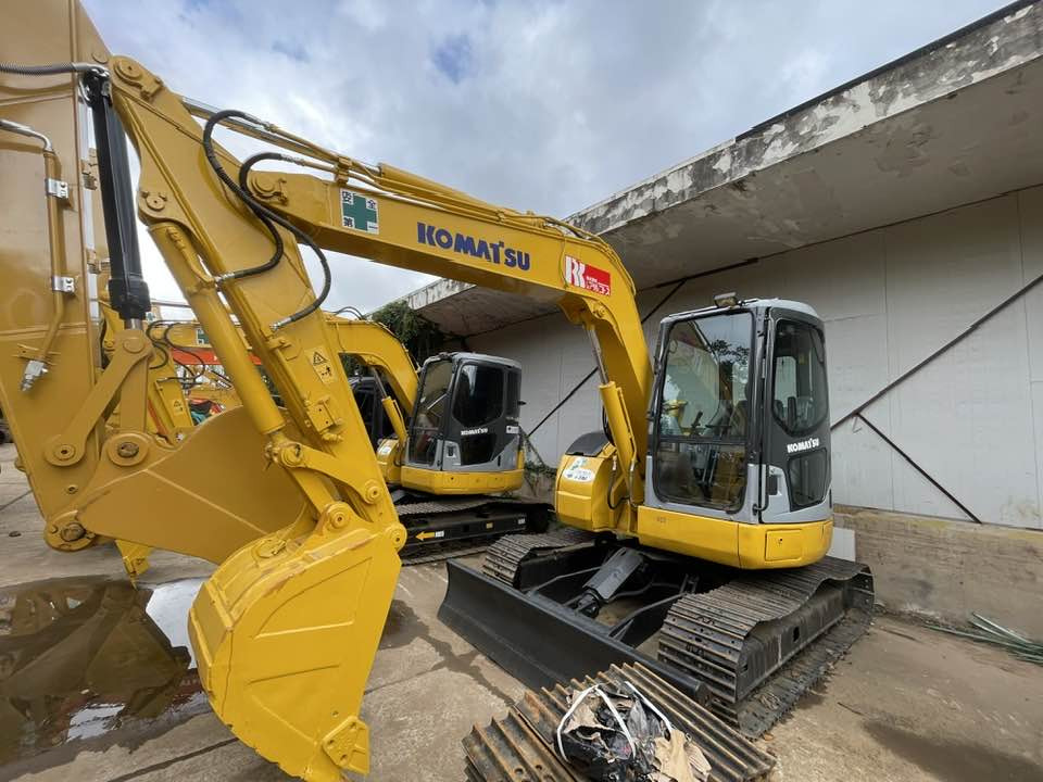 Komatsu PC78MR-6 - Mini pelle: photos 2 Komatsu PC78MR-6 - Mini pelle: photos 2