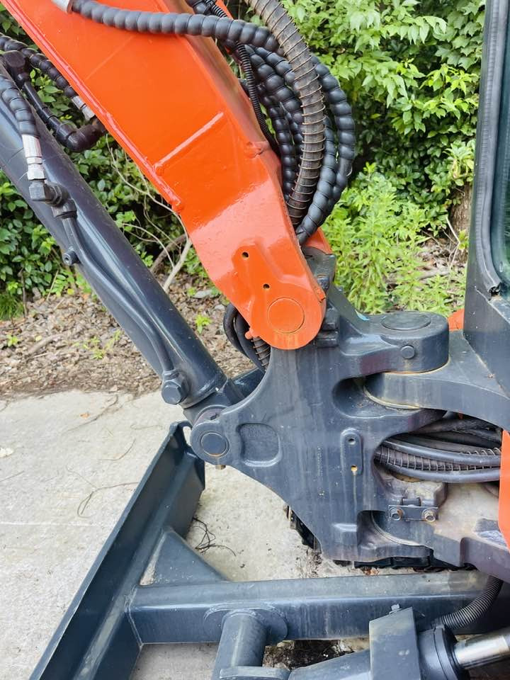 Kubota U35 (U35-4) - Mini pelle: photos 3 Kubota U35 (U35-4) - Mini pelle: photos 3