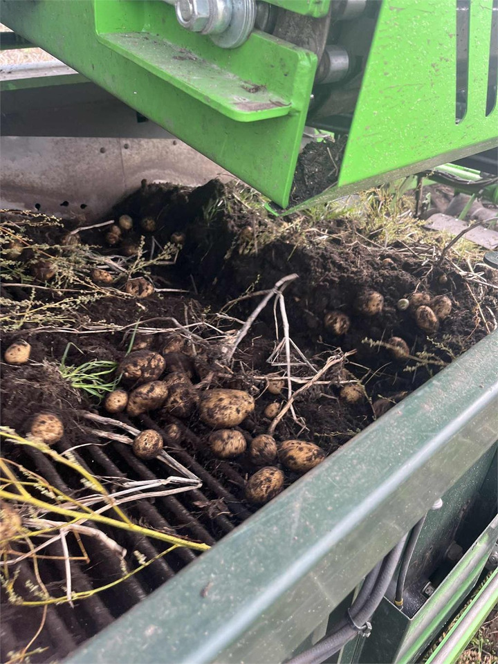 AVR 9200 CR - Arracheuse de pommes de terre: photos 3 AVR 9200 CR - Arracheuse de pommes de terre: photos 3