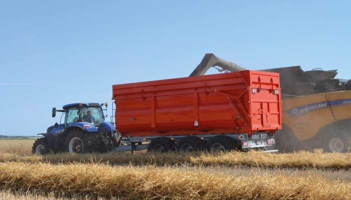 Mi SPC 24 - Benne agricole: photos 1 Mi SPC 24 - Benne agricole: photos 1