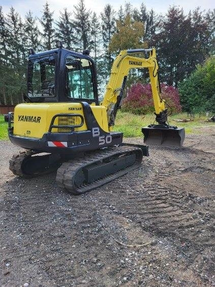 Yanmar B50 - Mini pelle: photos 1 Yanmar B50 - Mini pelle: photos 1
