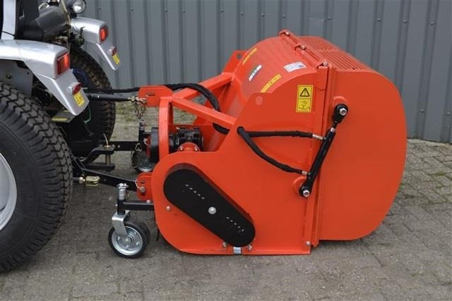 - - - boxer - Accessoire pour Tracteur communal: photos 1 - - - boxer - Accessoire pour Tracteur communal: photos 1