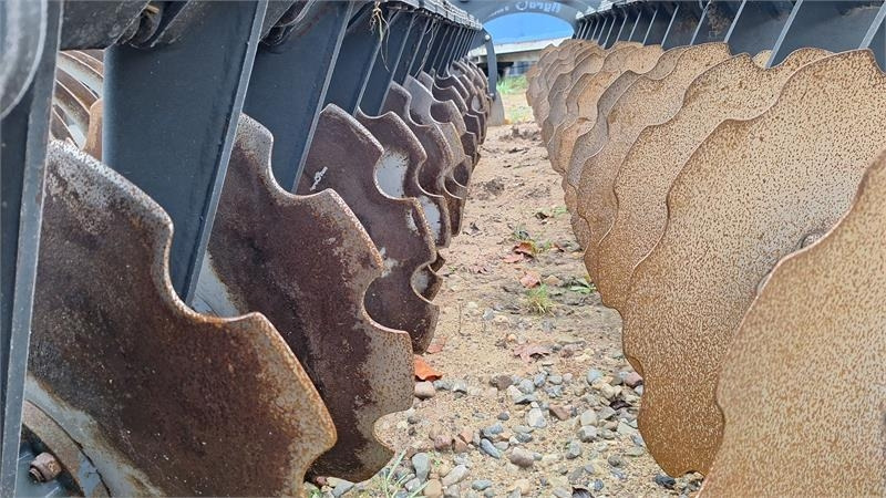 Agro - TOM 4 Meters DISC HARVE - Cover crop: photos 5 Agro - TOM 4 Meters DISC HARVE - Cover crop: photos 5