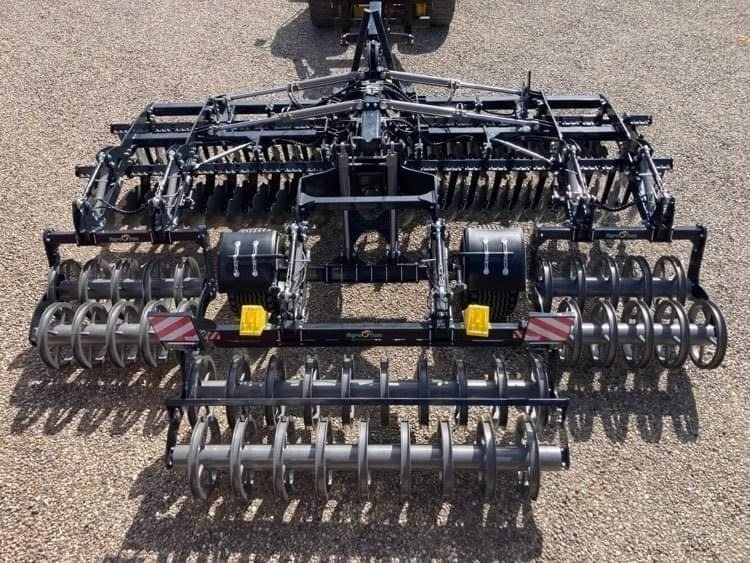 Agro - TOM 6 Meter discharve - Cover crop: photos 1 Agro - TOM 6 Meter discharve - Cover crop: photos 1