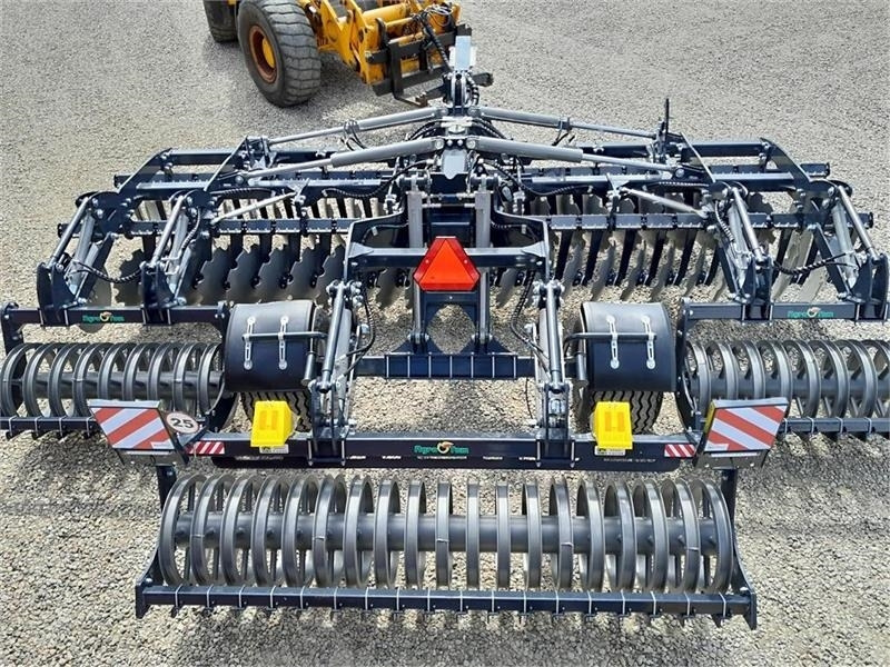 Agro - TOM 6 Meter discharve - Cover crop: photos 1 Agro - TOM 6 Meter discharve - Cover crop: photos 1