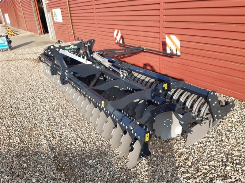 Agro-Tom 6 Meter discharve - Cover crop: photos 1 Agro-Tom 6 Meter discharve - Cover crop: photos 1