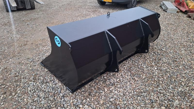 C&P Metal jordskovl - Godet pour chargeur: photos 5 C&P Metal jordskovl - Godet pour chargeur: photos 5