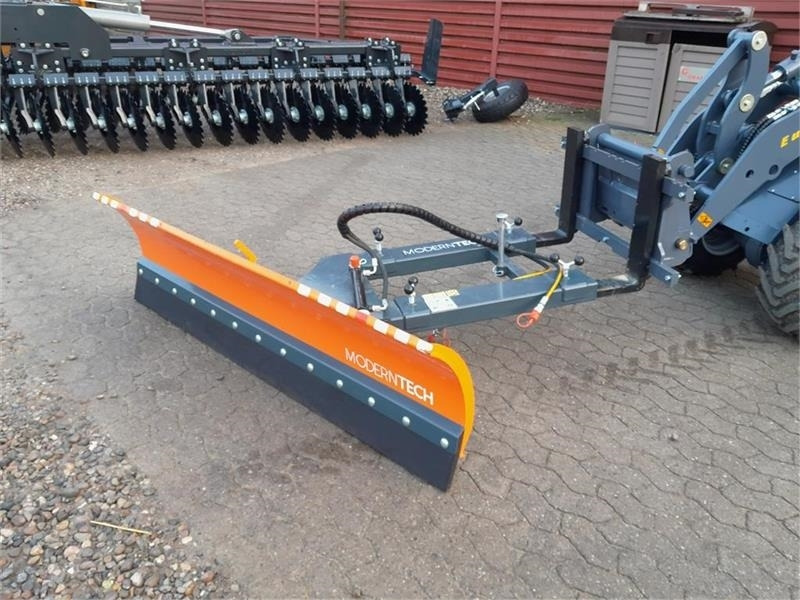 Eurotrac Skrabeblad - Lame à neige: photos 1 Eurotrac Skrabeblad - Lame à neige: photos 1