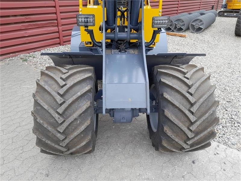 Valet de ferme Eurotrac W12: photos 14