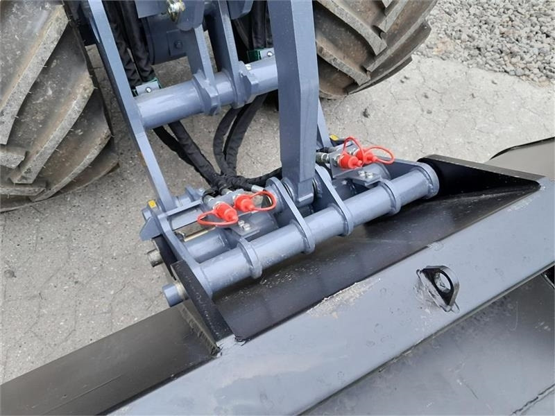 Valet de ferme Eurotrac W12: photos 8