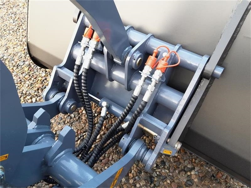 Valet de ferme neuf Eurotrac W12S m. mellem arm: photos 12