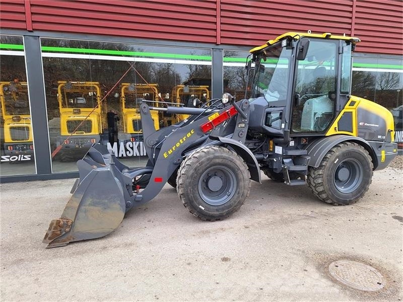 Eurotrac WL18 - Chargeuse sur pneus: photos 1 Eurotrac WL18 - Chargeuse sur pneus: photos 1