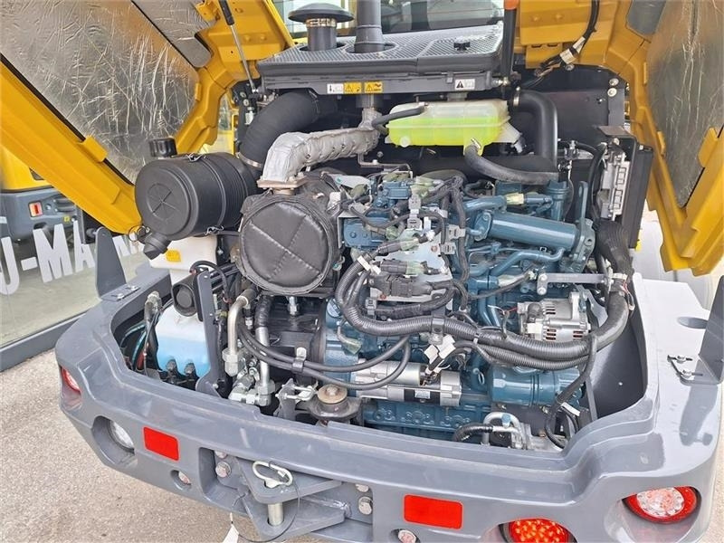 Chargeuse sur pneus Eurotrac WL18: photos 13
