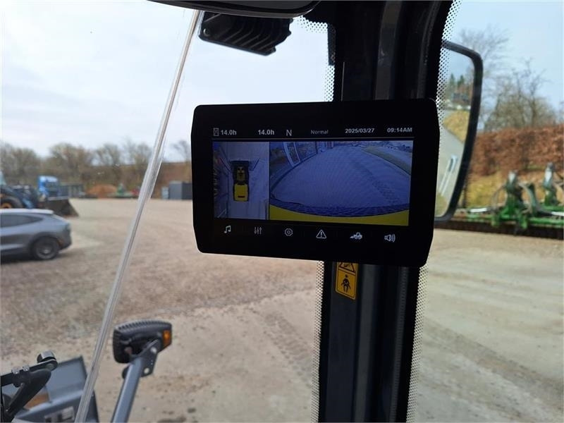 Chargeuse sur pneus Eurotrac WL18: photos 16