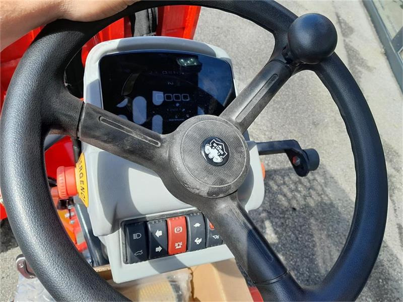 Valet de ferme Heracles H190: photos 6 Valet de ferme Heracles H190: photos 6