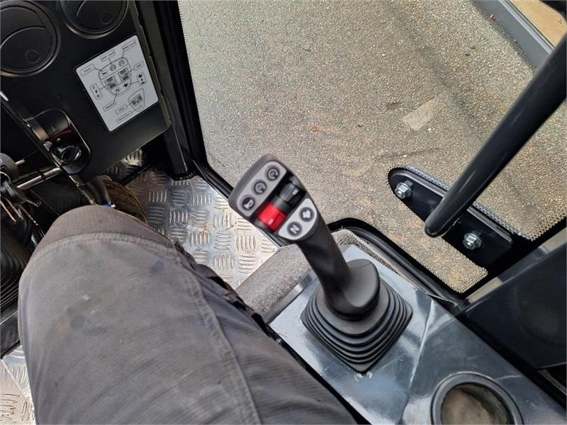 Valet de ferme Heracles H220: photos 13 Valet de ferme Heracles H220: photos 13