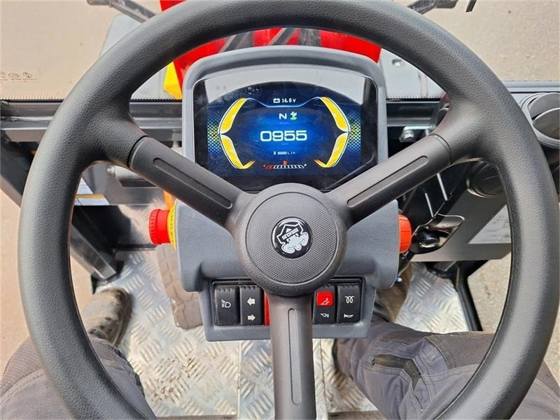 Valet de ferme Heracles H220: photos 11 Valet de ferme Heracles H220: photos 11