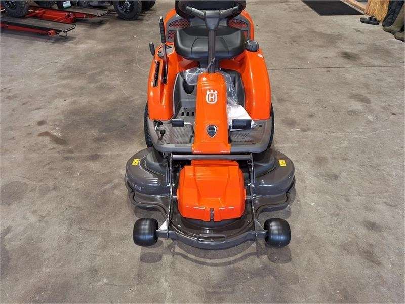 Husqvarna Rider R214 TC 103 cm klipper - Tracteur communal: photos 5 Husqvarna Rider R214 TC 103 cm klipper - Tracteur communal: photos 5